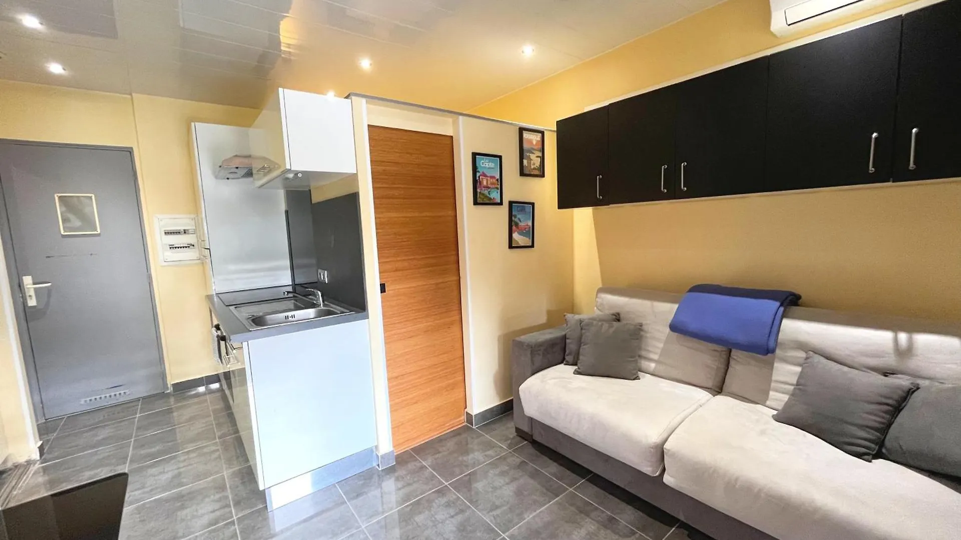 Apartment Studio Jade A 100M De La Plage Hyeres France