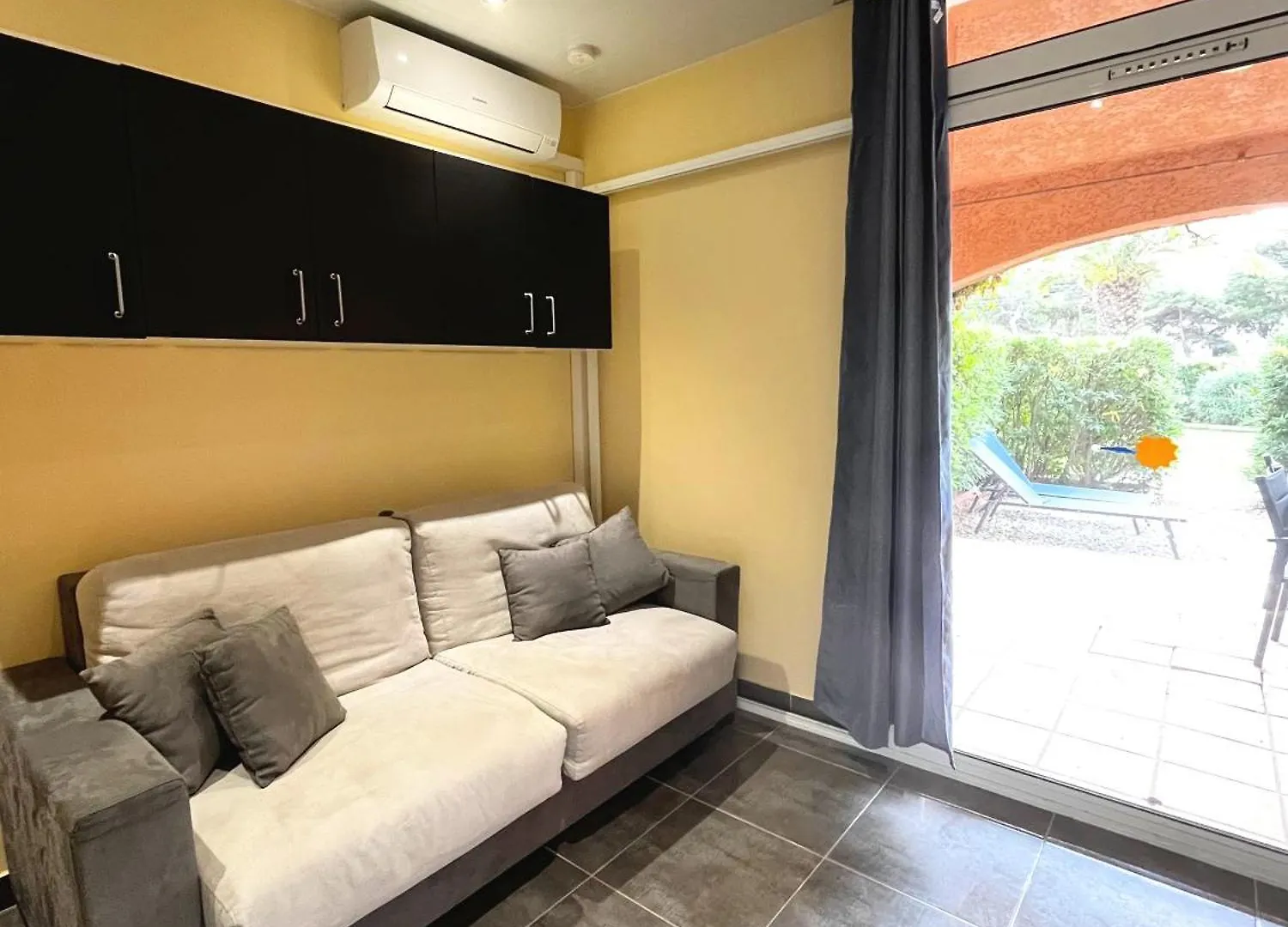Studio Jade A 100M De La Plage Hyeres